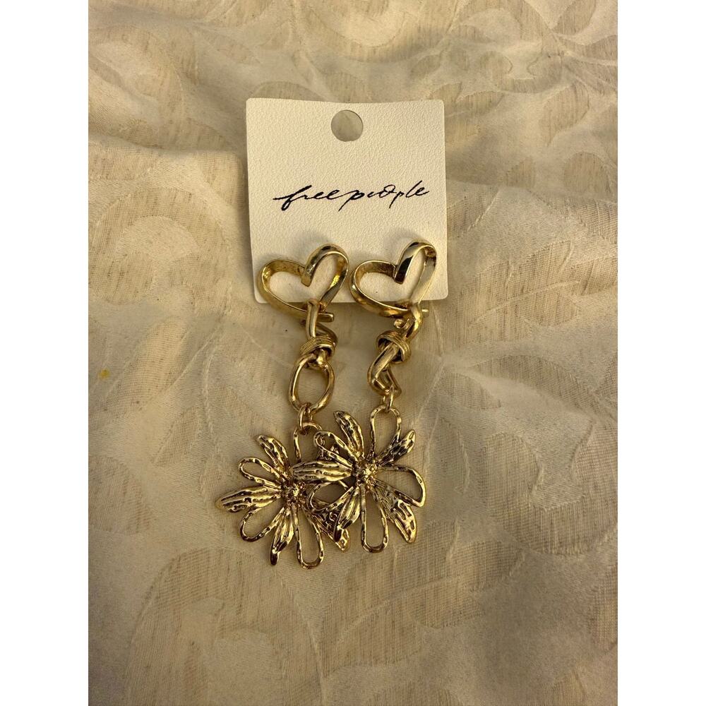 Free People Earrings Nwt 18$